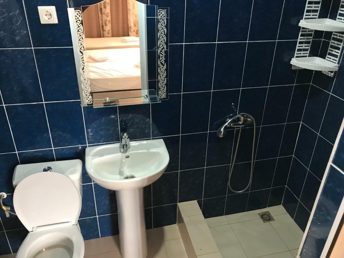 מלון גגרה Ainar מראה חיצוני תמונה